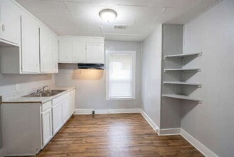 110 W Mitchell St in Milledgeville, GA - Building Photo - Building Photo