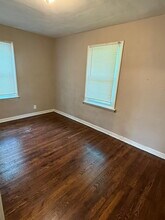 531 Ames Pl in Ferguson, MO - Building Photo - Building Photo