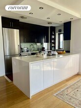 161 W 61st St in New York, NY - Building Photo - Building Photo