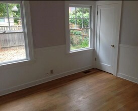 3569 NE Fremont St in Portland, OR - Building Photo - Building Photo