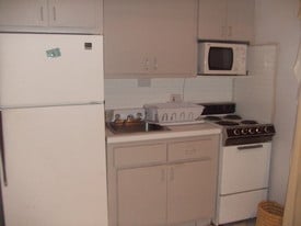 1370 NE 111th St, Unit 5