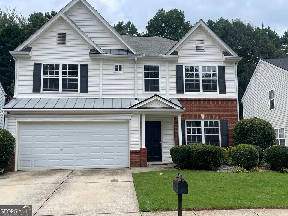 116 Village Trce in Woodstock, GA - Foto de edificio