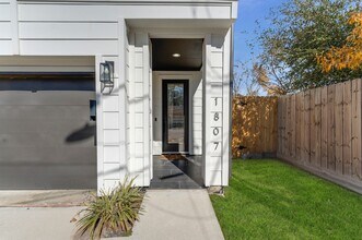 1807 Lee St in Houston, TX - Building Photo - Building Photo