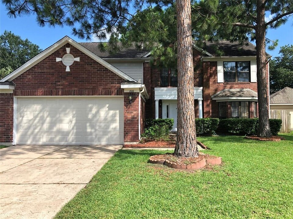 806 Island Meadow Ct in Houston, TX - Building Photo