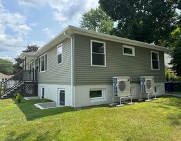2 Dupont Cir in Leominster, MA - Building Photo