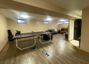 1817 Hunting Ave-Unit -Unit 3 in Manhattan, KS - Building Photo - Building Photo