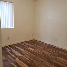 4124 Parker Ave in Bakersfield, CA - Foto de edificio - Building Photo