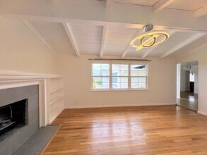 906 Crane Ave in Foster City, CA - Building Photo - Building Photo
