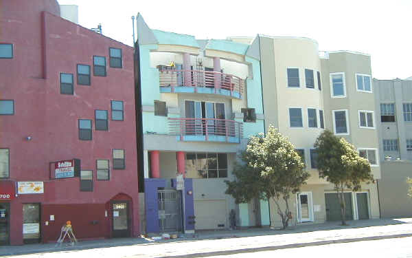 3405 Cesar Chavez in San Francisco, CA - Building Photo