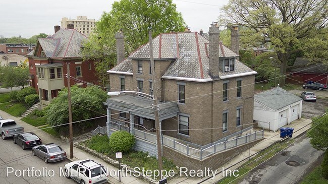 77 W Hubbard Ave in Columbus, OH - Building Photo - Building Photo