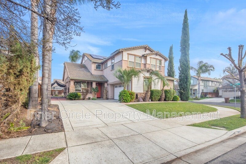 812 Shasta Daisy Dr in Brentwood, CA - Building Photo