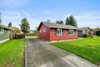 903 Bonney Ave in Sumner, WA - Building Photo - Building Photo