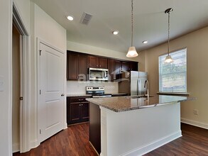 888 Headland Wy in Canton, GA - Building Photo - Building Photo