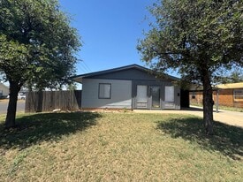 3101 Merrill Ave in Odessa, TX - Building Photo