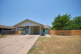 6710 Aries Ln in Austin, TX - Building Photo