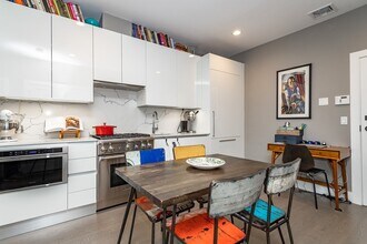 39 A St, Unit 1 in Boston, MA - Foto de edificio - Building Photo