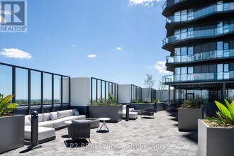 36-636 Zorra St in Toronto, ON - Building Photo - Building Photo