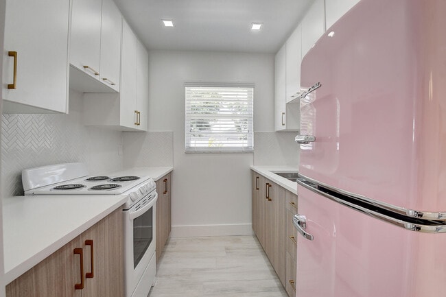 property at 502 N H St
