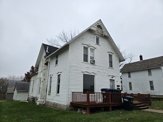 949 13th St in Marion, IA - Foto de edificio - Building Photo