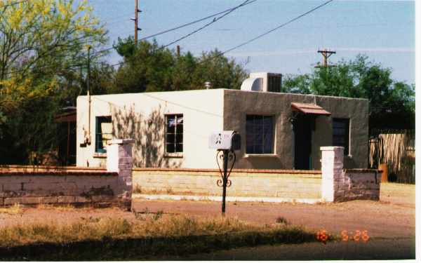 1302-1304 E Hedrick Dr in Tucson, AZ - Building Photo