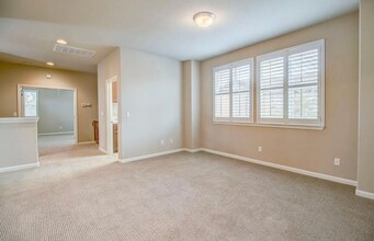 30 Sheen Ct in Sacramento, CA - Building Photo - Building Photo