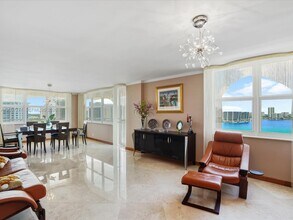 251 174th St in Sunny Isles Beach, FL - Building Photo - Building Photo