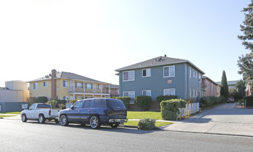 Hester Apartments in San Jose, CA - Building Photo - Building Photo