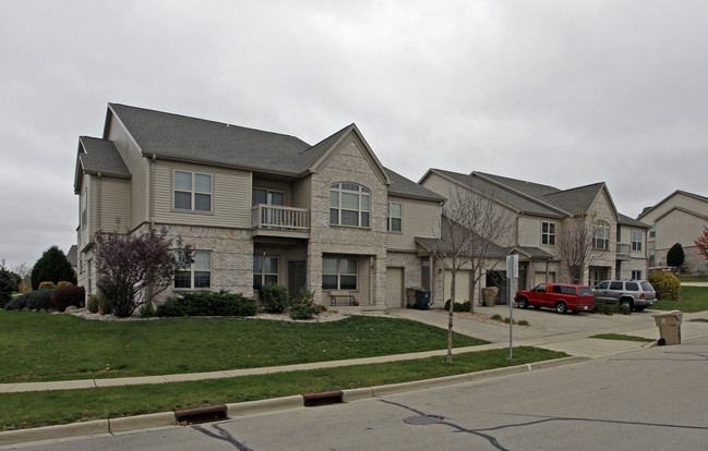 Hanover Square Apartments in Madison, WI - Building Photo - Building Photo