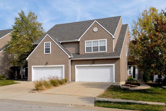 Villas of Loiret Townhomes photo'