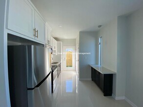 212 W St Helena Ave in Edinburg, TX - Building Photo - Building Photo