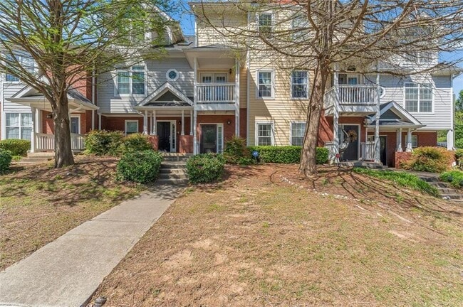 property at 293 Glenn St SW