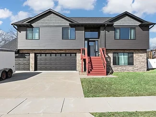 property at 901 David Dr