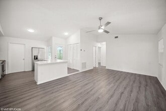 3438 SW Martin St in Port St. Lucie, FL - Building Photo - Building Photo