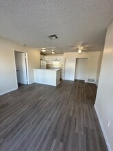 Vantage Point Apartments in Bakersfield, CA - Foto de edificio - Building Photo
