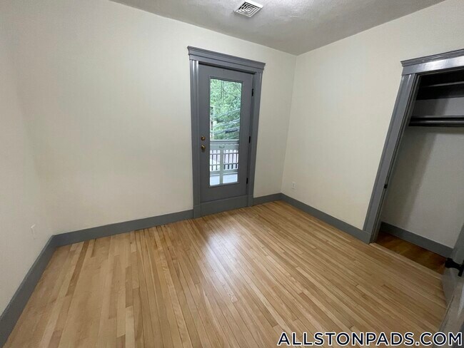 41 Long Ave in Boston, MA - Building Photo - Building Photo