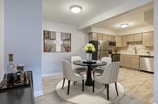 College Hill Apartments