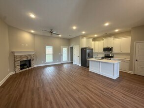 110 Madisonville Dr in Canton, MS - Building Photo - Building Photo