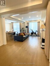 3167 Blazing Star Ave in Pickering, ON - Building Photo - Building Photo