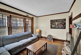 2303 Ridge Ave in Evanston, IL - Building Photo - Building Photo