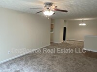 5304 Fairington Club Dr in Stonecrest, GA - Foto de edificio - Building Photo