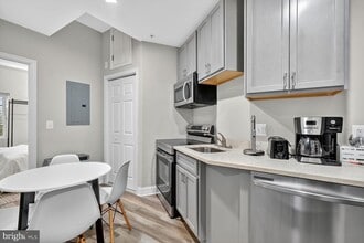 133 7th St SE in Washington, DC - Building Photo - Building Photo