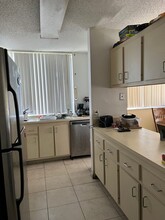 4222 Inverrary Blvd in Lauderhill, FL - Building Photo - Building Photo