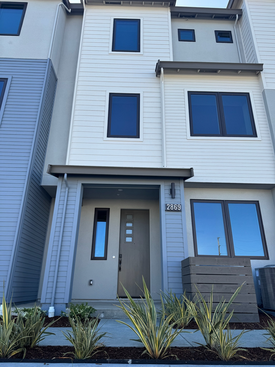 2869 Josephine Ln in Palo Alto, CA - Building Photo