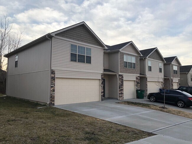 property at 1423 NE Mary Ct