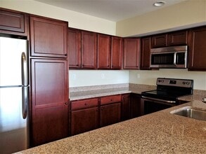 20 Pond St in Braintree, MA - Building Photo - Building Photo