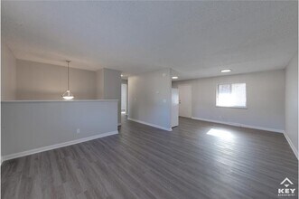 2939 Salina Ct in Wichita, KS - Building Photo - Building Photo