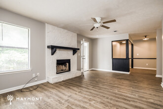 10999 Highridge Ct in Hampton, GA - Building Photo - Building Photo