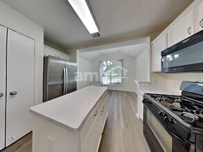 2207 Southeastern Trl in Round Rock, TX - Building Photo - Building Photo