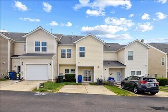 1041 Ileagnes Rd in Raleigh, NC - Building Photo - Building Photo