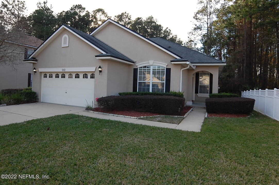 562 Candlebark Dr in Jacksonville, FL - Building Photo